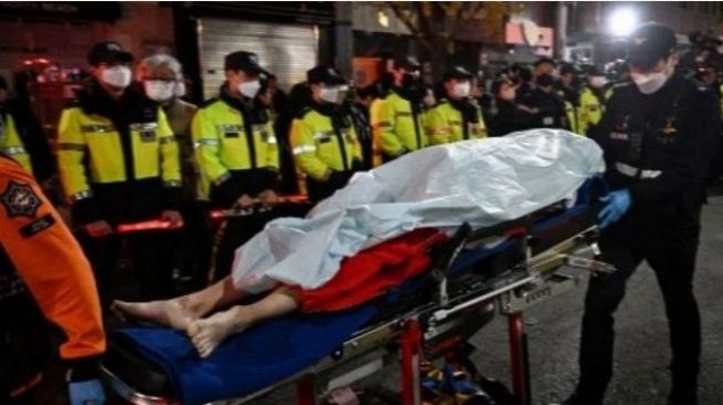 Mengapa Korban Tewas di Tragedi Halloween Itaewon Mayoritas Wanita?