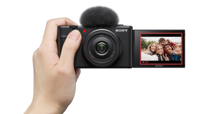 Kamera Sony ZV-1F diluncurkan di Indonesia, Jumat (4/11/2022). Diklaim cocok untuk memproduksi video pendek di platform TikTok. [Dok Sony]