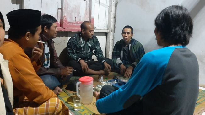 Aneh! Hilang 6 Hari di Hutan, Warga Desa Karangkemiri Banyumas Tiba-tiba Pulang Sendiri, Usai Digelar Ritual Doa Bersama