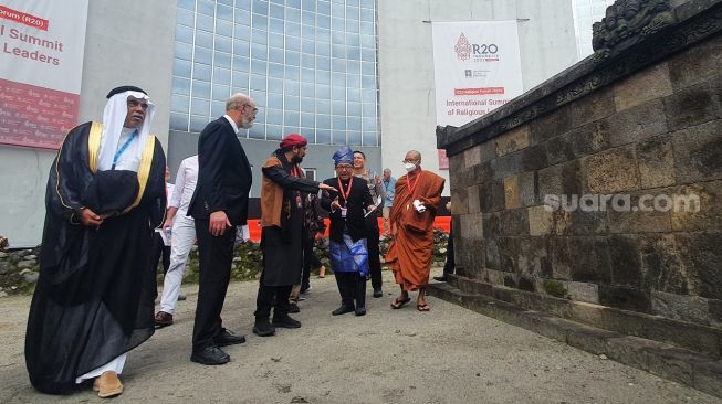 Gaungkan Semangat Toleransi Umat Beragama, Delegasi R20 Kunjungi Candi Hindu di Kompleks Universitas Islam Indonesia