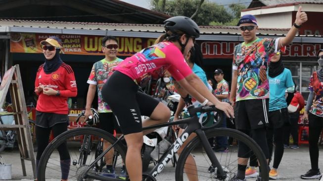 Ganjar Semangati Peserta Elite Race Tour de Borobudur: Mereka Teriak Berat, Tapi Tersenyum