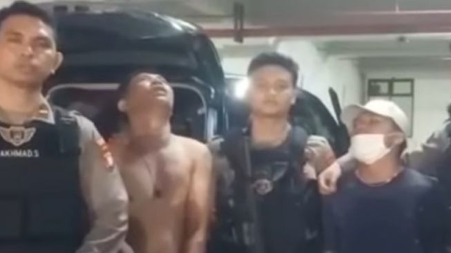 Tampang Bang Jago Pelaku Pengancaman di Kota Bekasi: Ancam Bakar Mobil Korban