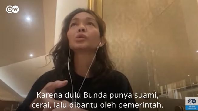 Bunda Corla. (Youtube DW Indonesia)