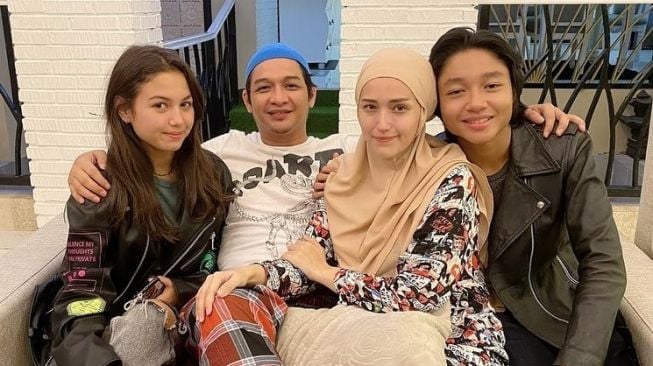 Pantas Betah Tinggal Bareng Ibu Sambung, Terkuak Perlakuan Adelia Pasha ke Kiesha  Alvaro