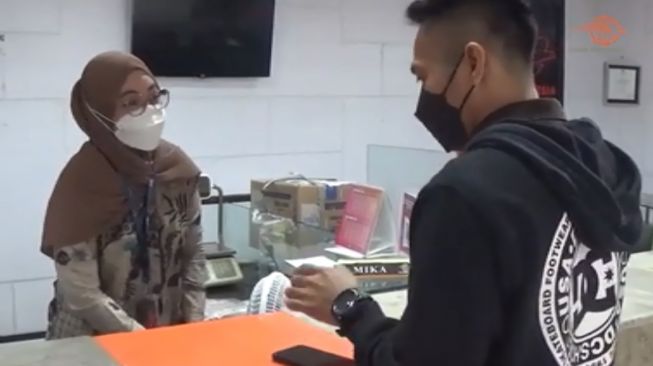 Pos Balikpapan Beri Puluhan Ribu BSU di Tiga Kabupaten Kota untuk Para Pekerja