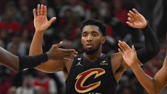 Donovan Mitchell Bawa Cleveland Cavaliers Perpanjang Derita LA Lakers