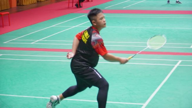 Duel Sengit Darrel Vs Azril Adam Warnai Hari Kedua Kejurkot PBSI Medan 2022