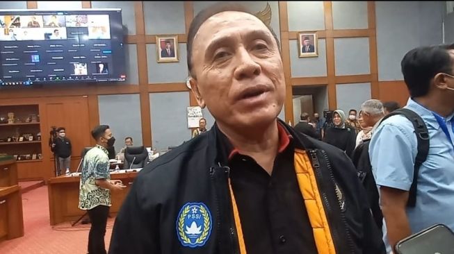 Ketua Umum PSSI Mochamad Iriawan saat ditemui di Gedung DPR RI, Selasa (8/11/2022). (Suara.com/Adie Prasetyo Nugraha).