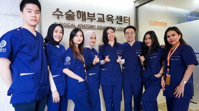 Potret Dokter Richard Lee training di Korea Selatan (Instagram/@dr.richardlee_official)