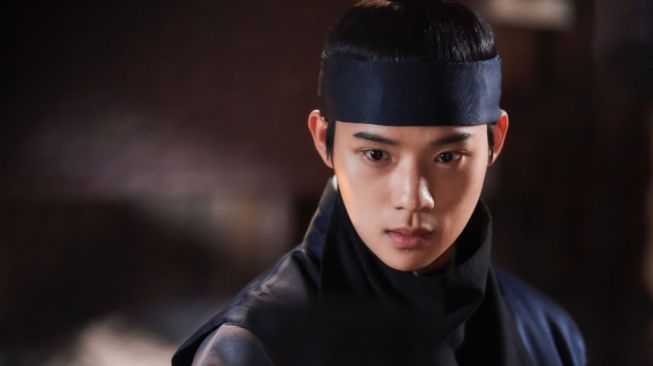 Fakta-Fakta Moon Sang Min, Pemain Drama Korea Under the Queen's Umbrella