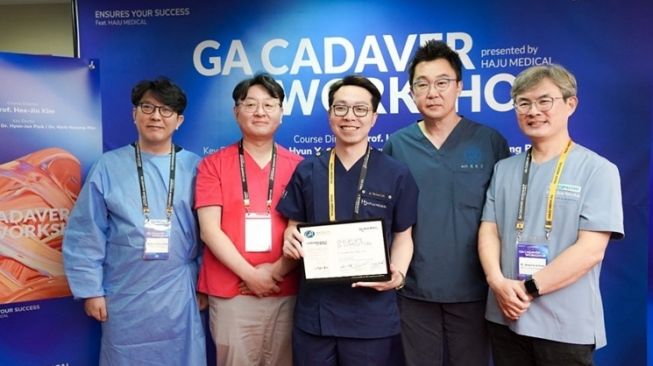 Potret Dokter Richard Lee training di Korea Selatan (Instagram/@dr.richardlee_official)