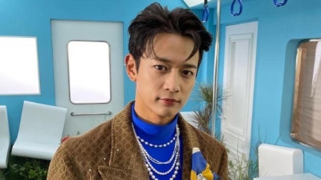 14 Debut Jadi Penyanyi, Choi Minho SHINee Akhirnya Rilis Album Solo