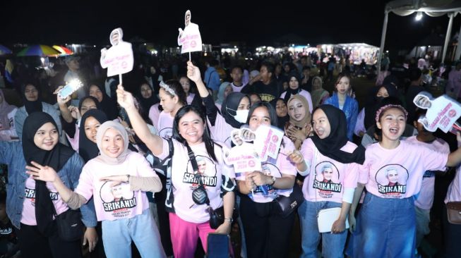 Kembangkan Milenial Hingga UMKM, Relawan Srikandi Ganjar Gelar Pesta Kriya Wastra