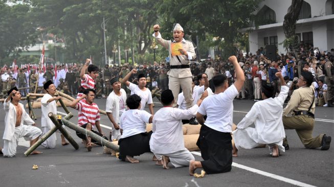 Parade Surabaya Juang. (Dok: Pemkot Surabaya)