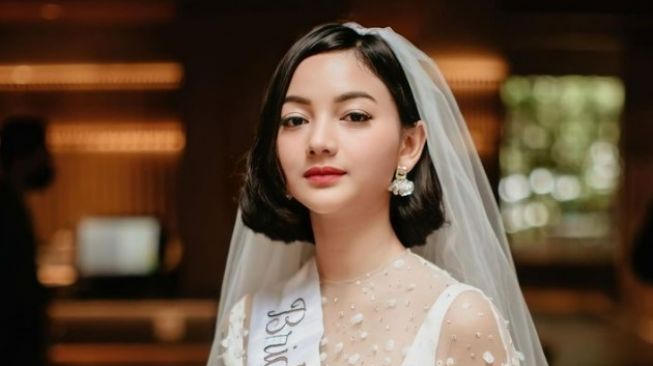 Bakal Segera Menikah, Intip 10 Momen Kejutan Bridal Shower Glenca Chysara