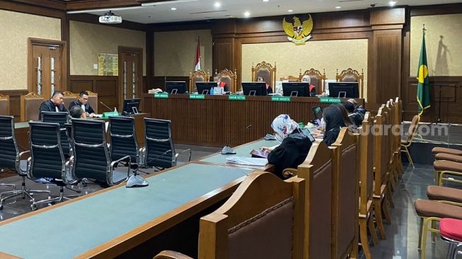 Konsultan Pajak PT. Jhonlin Baratama Didakwa Suap Mantan Pejabat Pajak Angin Prayitno Aji SGD 3,5 Juta