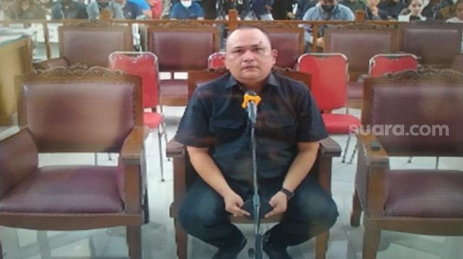 Usai Disuruh Ferdy Sambo Beli Makanan, Pengakuan PHL Propam Polri Diminta Ambil DVR CCTV Kasus Brigadir J di Pos Satpam