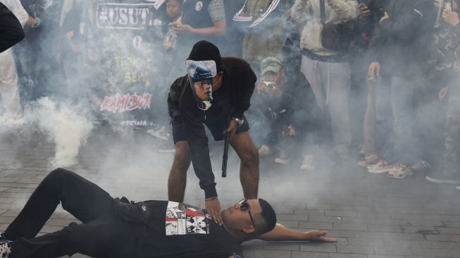 Sorotan Kemarin, Keluarga Korban Tragedi Kanjuruhan Tuntut Keadilan sampai Cerita-cerita KTT G20 Bali