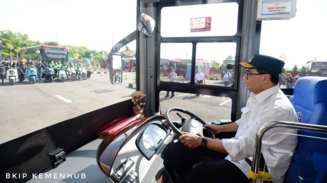 Angka Kecelakaan saat Nataru Turun 39 Persen, Menhub Berharap Tak Ada Kecelakaan Bus