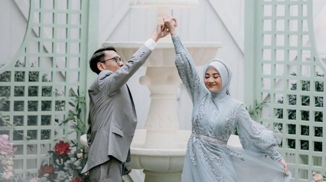 Potret Prewedding Beni Mulyana Kakak Lesti Kejora (Instagram/@benimulyanasopian)
