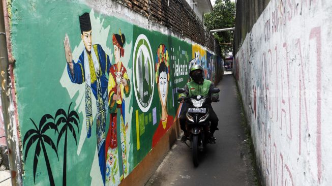 Melintas di Jalan Sempit saat Naik Motor Ternyata Ada Tekniknya, Begini Penjelasannya