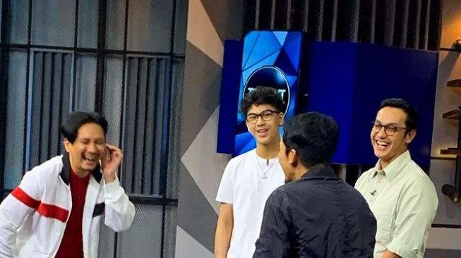 Potret Khayru Anak Gunawan dengan Rambut Ikal (Instagram/gunawan_sudrajat_real)