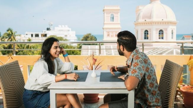 3 Waktu yang Tepat untuk Nembak Gebetan, Tunggu Direspon Dulu!