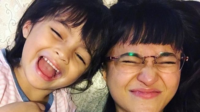 Potret Sienna Anak Ben Kasyafani Makin Mirip Marshanda (instagram/@siennakasyafani)