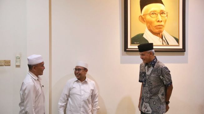 Meninggal Saat Hari Pahlawan, Ganjar Kenang Nyai Sahal Mahfudz, Sebut Sosok Perempuan Hebat