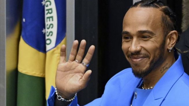 Lewis Hamilton Pindah ke Ferrari: It's Hammertime!