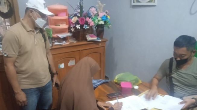 Warga Metro yang Ditangkap Densus 88 Dikenal Suka Gotong Royong di Lingkungan