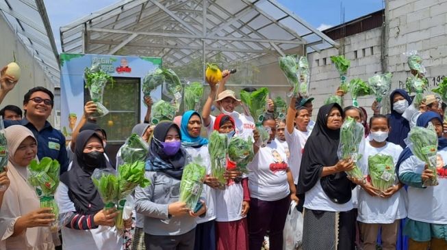 OMG Jakarta Berikan Bantuan Lahan untuk Puluhan Petani Kota di Duren Sawit