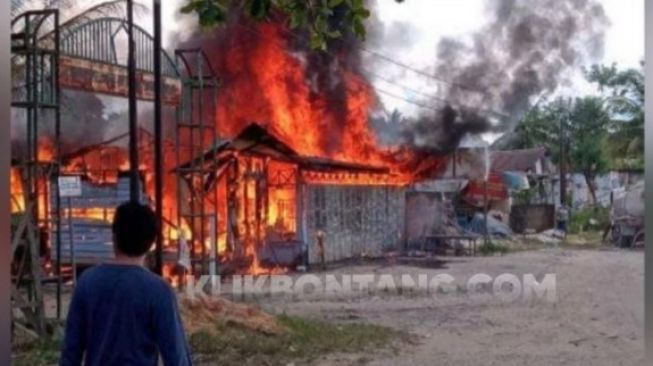 Kios di Jalan Poros Bontang-Samarinda Ludes Terbakar, Kerugian Rp 100 Juta