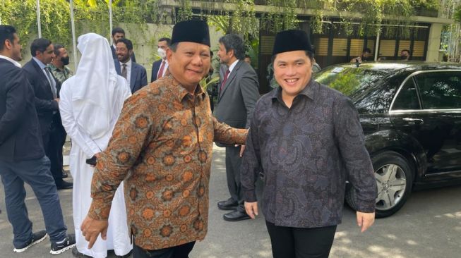 Prabowo dan Erick Thohir dampingi Presiden Joko Widodo (Jokowi) dan Presiden Uni Emirat Arab (UEA) Mohammed bin Zayed meresmikan Masjid Raya Sheikh Zayed.