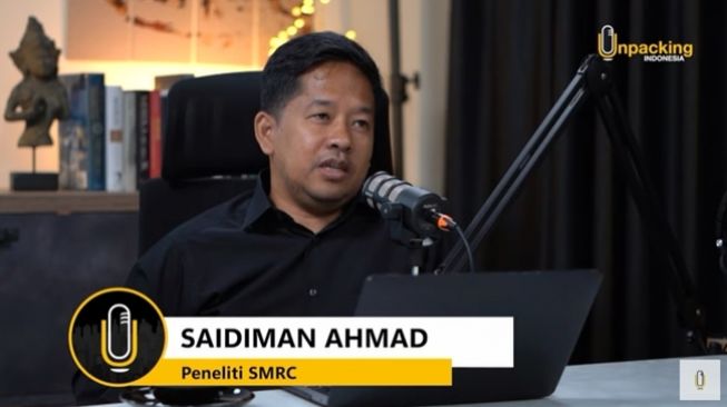 Pengamat politik dan peneliti lembaga survei Saiful Mujani Research Center (SMRC), Saidiman Ahmad membahas potensi Anies Baswedan menjadi cawapres Prabowo Subianto bersama Zulfan Lindan. (YouTube/Zulfan Lindan Unpacking Indonesia)