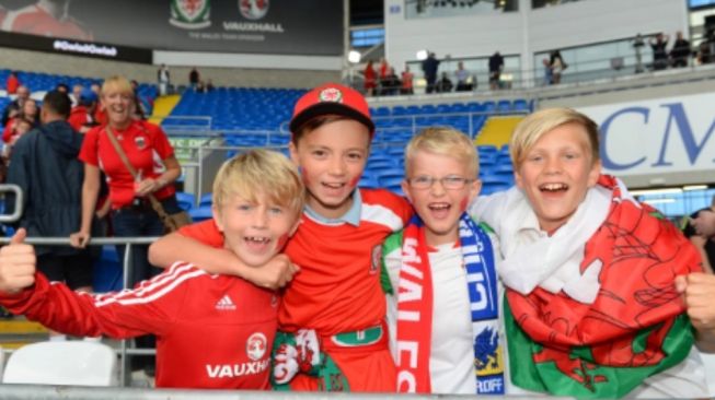 Wales Persilahkan Anak-anak Bolos Sekolah Demi Tonton Negaranya Bertanding di Piala Dunia