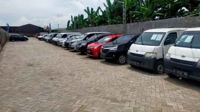 AUKSI Perluas Pasar ke Surabaya, Tersedia Show Unit untuk Cek Produk Incaran Sebelum Membeli via Lelang Mobil Bekas