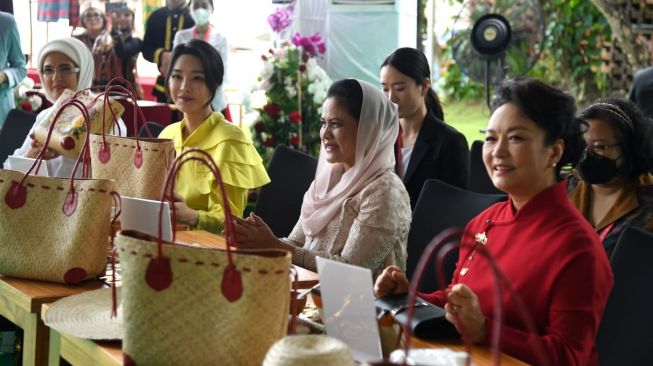 Adu Gaya 5 Istri Kepala Negara yang Hadir di KTT G20 Bali, Mana yang Paling Kalian Suka?