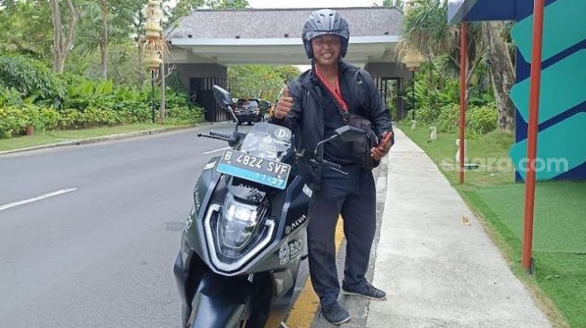 Mencoba Motor Listrik Alva One di Sekitar Lokasi KTT G20 Bali