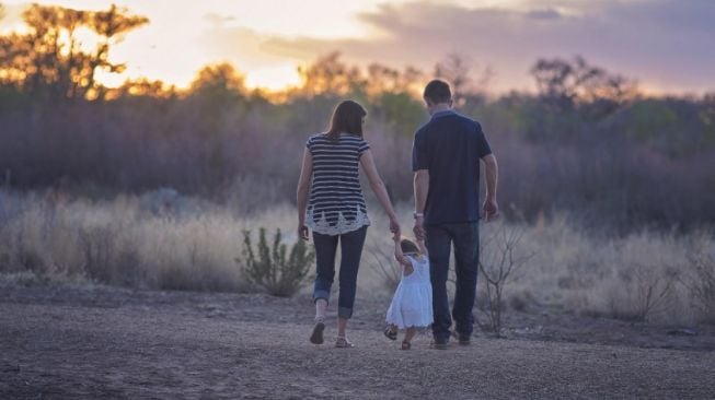 5 Tips Menikmati Liburan Bersama Anak di Rumah, Orang Tua Wajib Tahu!