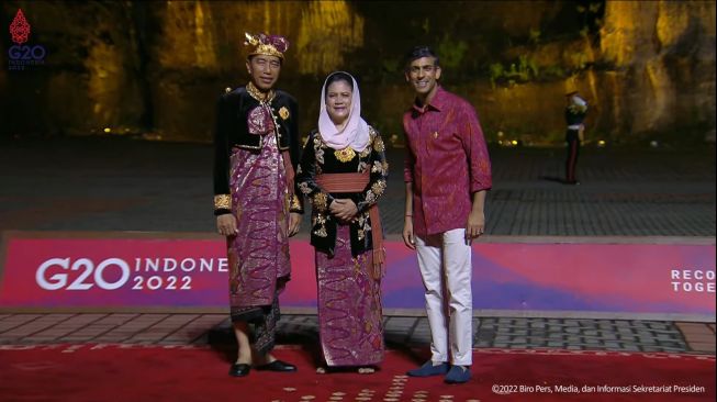 Deretan Potret Pemimpin Negara Kompak Kenakan Kemeja Tenun di Welcoming Dinner KTT G20, Mana yang Paling Keren?