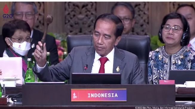 Presiden Joko Widodo atau Jokowi resmi menutup Konferensi Tingkat Tinggi atau KTT G20 Indonesia yang digelar di Bali pada 15-16 November 2022. (YouTube Sekretariat Presiden)