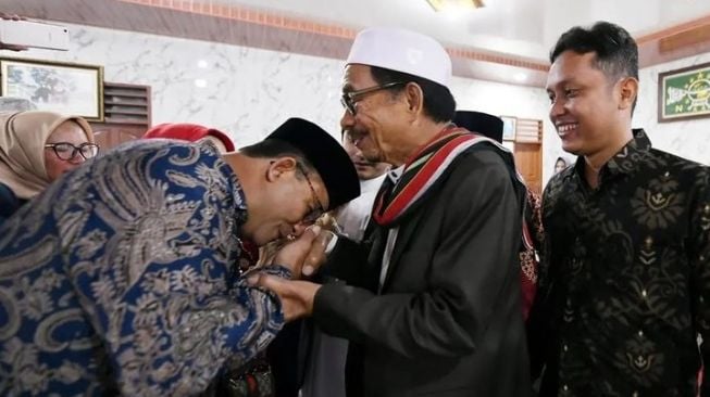 Tegas! Panda Nababan Sebut Isu Politik Identitas Anies Baswedan Hanya Riak-riak kecil: Sudahlah!