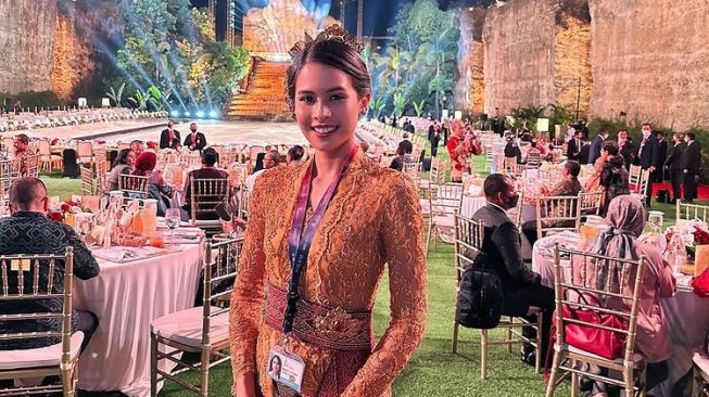 Malam penyelenggaraan KTT G20 yang dihadiri aktris Maudy Ayunda. (Instagram/@maudyayunda)