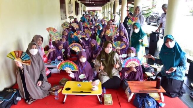 PKK Sulsel Gelar Membatik Goes to School di Benteng Rotterdam