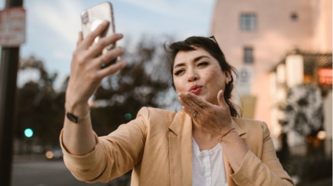 4 Cara Menjaga Hubungan LDR agar Tidak Membosankan, Berdasarkan Pengalaman Pribadi