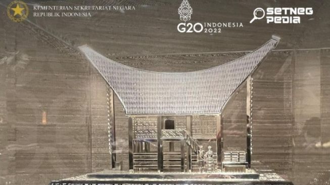 Rumah Adat Tongkonan Toraja Jadi Cenderamata Resmi KTT G20