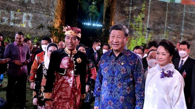 Bocorkan Rahasia Gala Dinner G20 Tak Pakai Pawang Hujan, Jokowi: Prakiraan BMKG Akan Hujan!