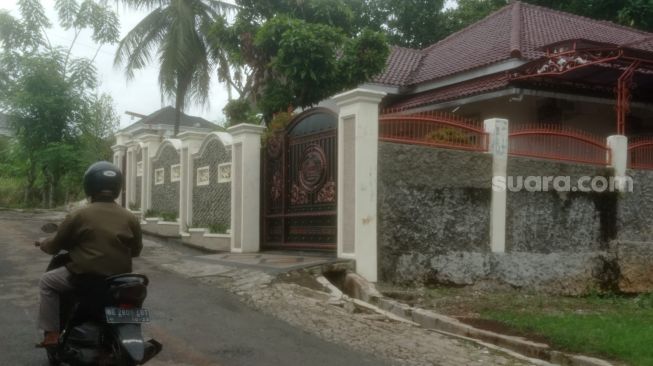 Kata Tetangga Mengenai Sosok Kompol S, Anggota Brimob yang Dikabarkan Ditangkap Densus 88 di Lampung