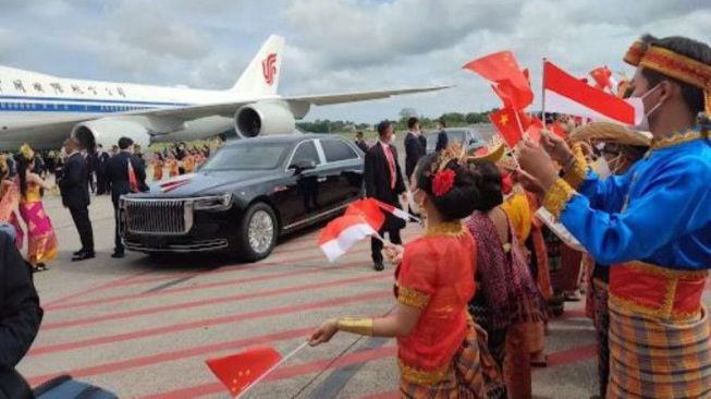 Mahasiswa Unud Bangga Bisa Bernyanyi di Hadapan Presiden China Dan Istri